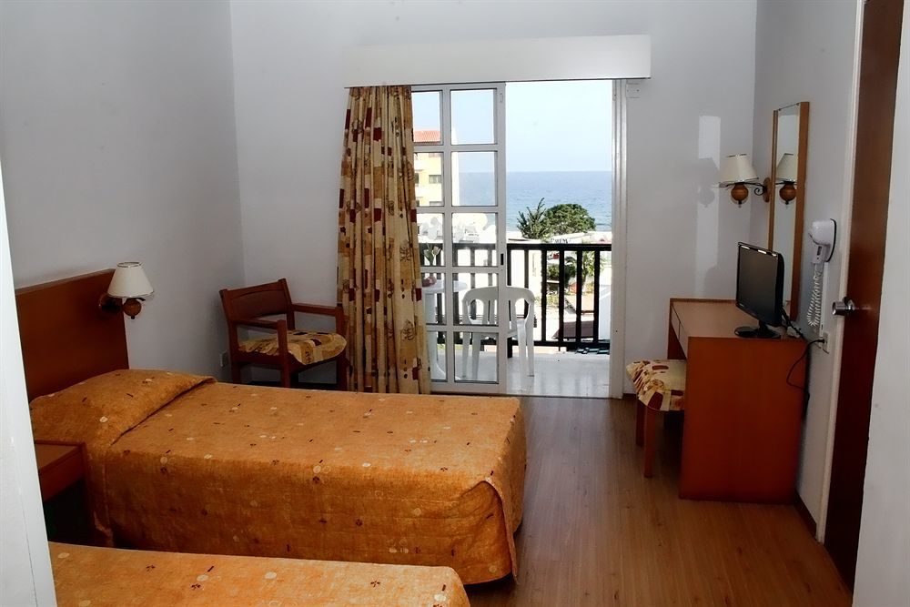 Anais Bay Hotel Protaras Esterno foto